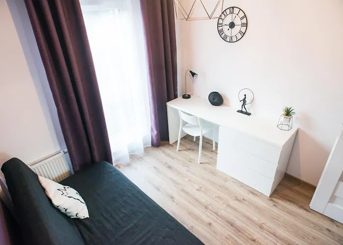 Aura アパート ソポト